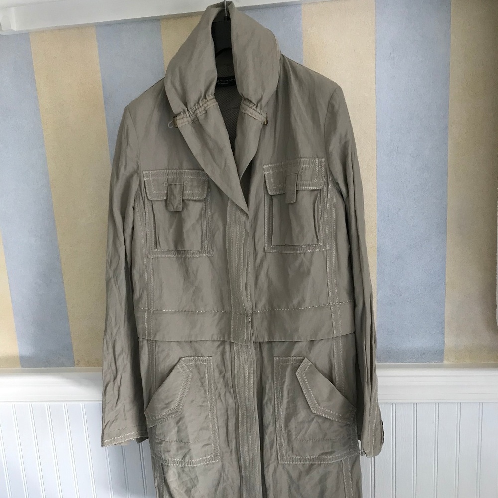 Elie Tahari anorak coat